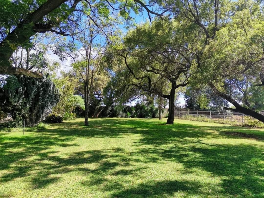 Commercial Property for Sale in Tweeriviere A H North West